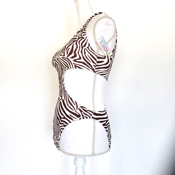 NEW!! Sundazed Women SIZE Mocha Mia Zebra-Print One-Shoulder One-Piece Swimsuit - Picture 4 of 10